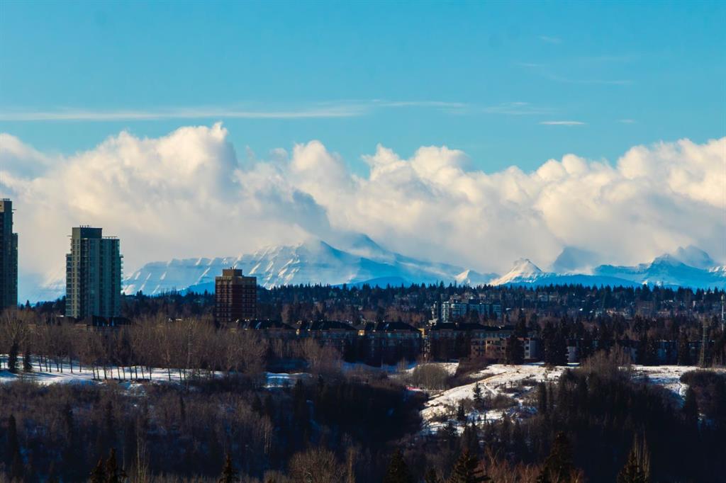 Picture for 510, 1718 14 Avenue NW