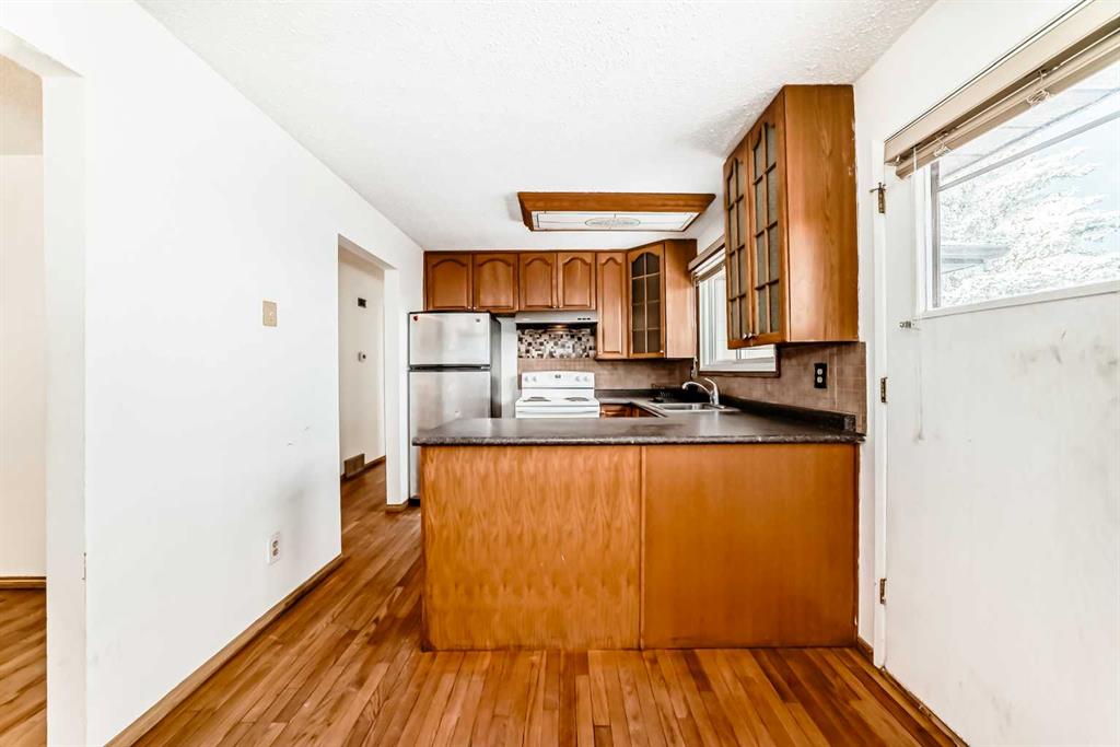 Picture for 203 Falwood Way NE