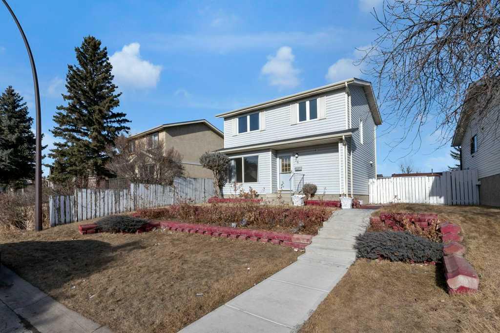 Picture for 36 Castlebrook Way NE