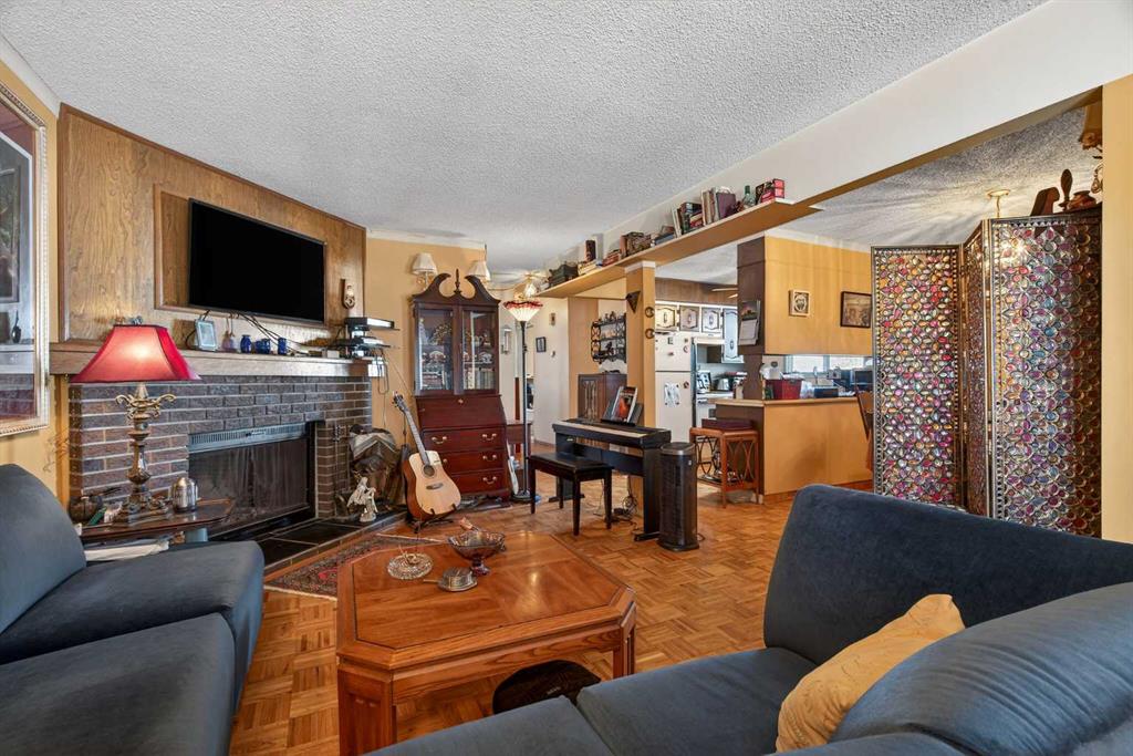 Picture for 3509 49 Street SW