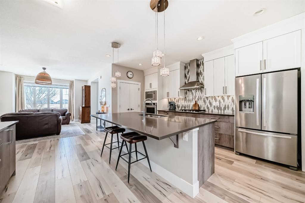 Picture for 68 Mahogany Gardens SE