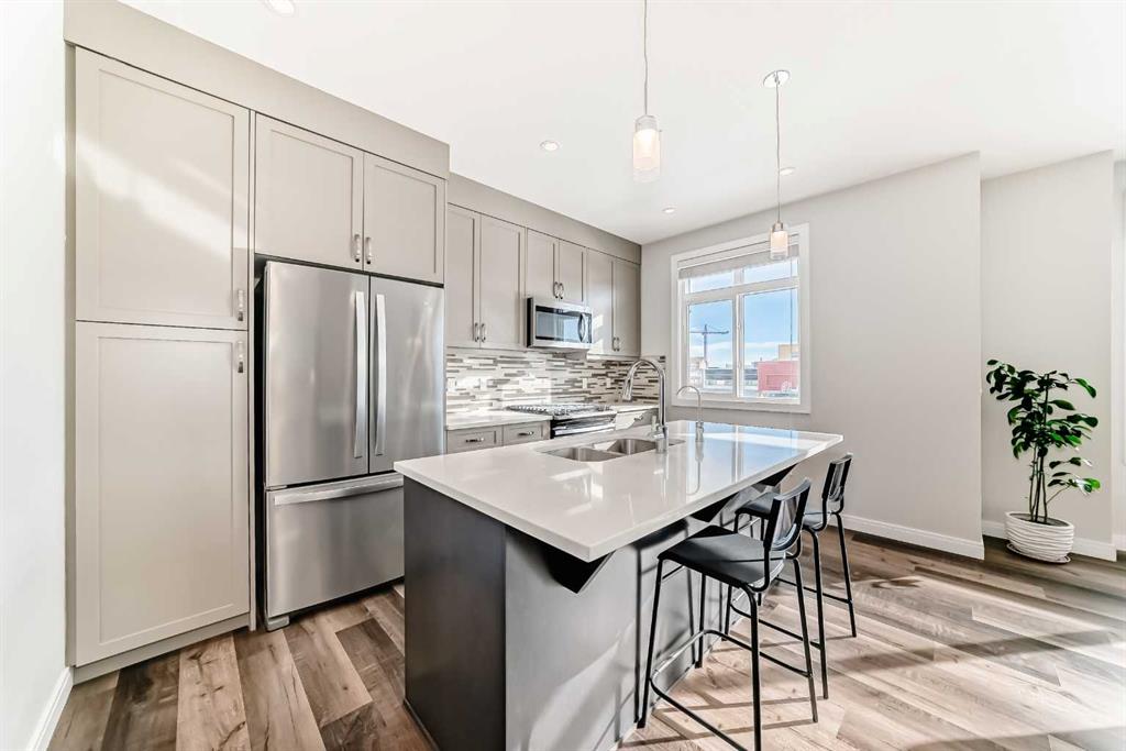 Picture for 833 85 Street SW