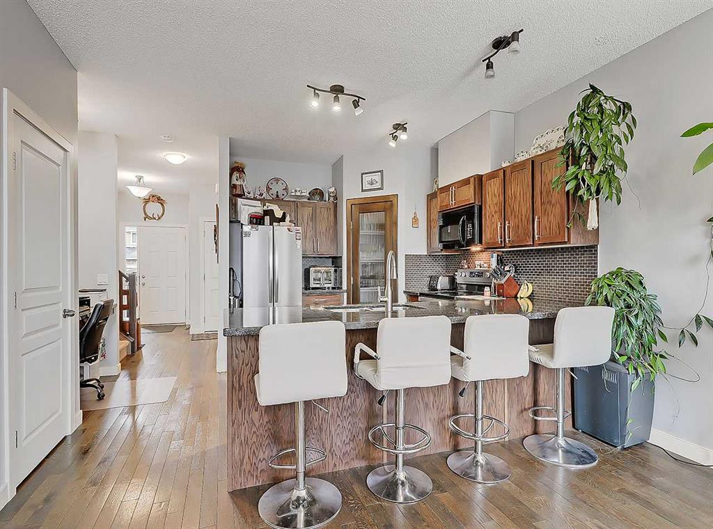 Picture for 32, 351 Monteith Drive SE