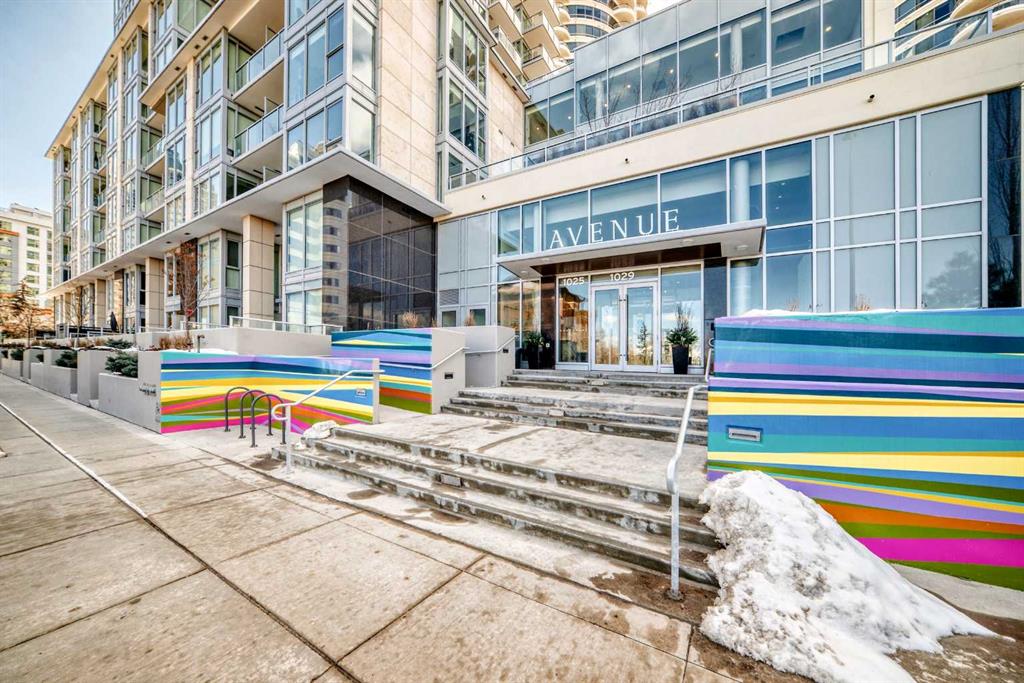 Picture for 2001, 1025 5 Avenue SW