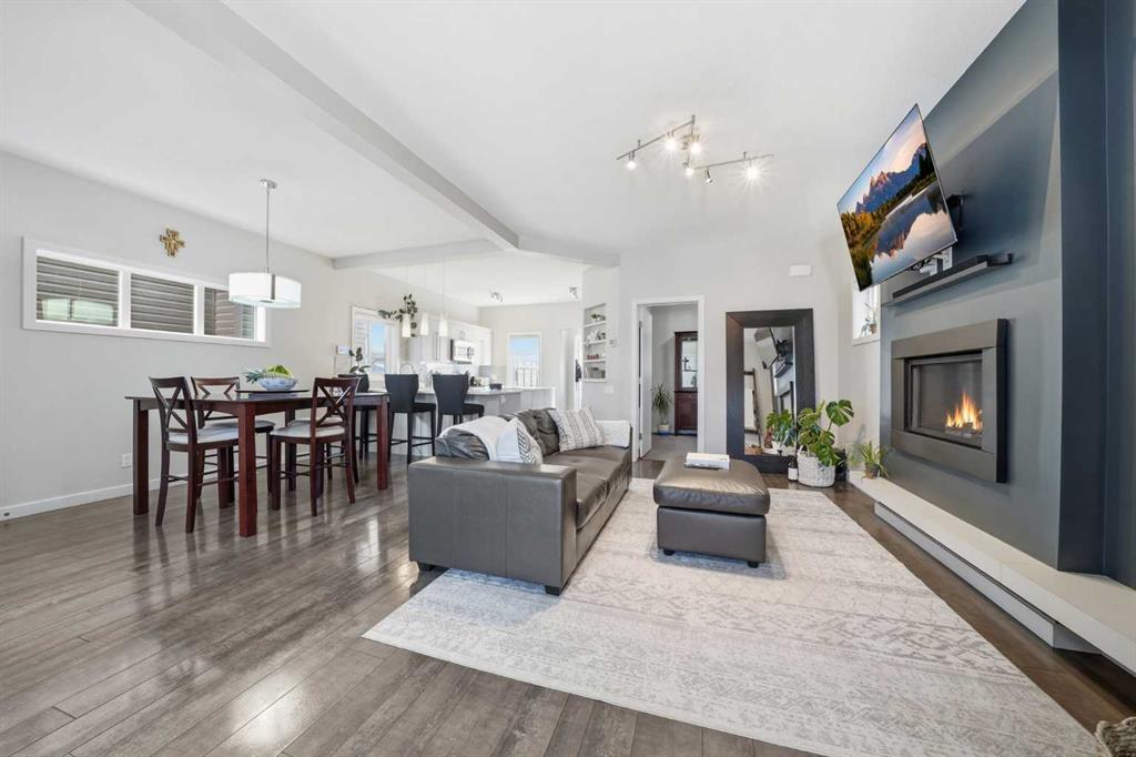 Picture for 56 Ravensmoor Manor SE