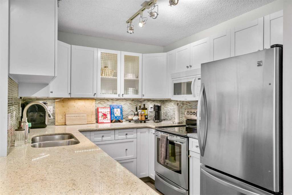 Picture for 205, 545 18 Avenue SW