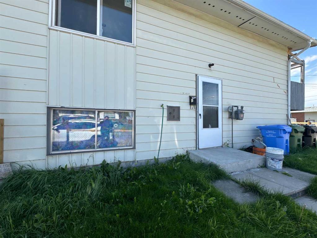 Picture for 1, 1701 48 Street SE