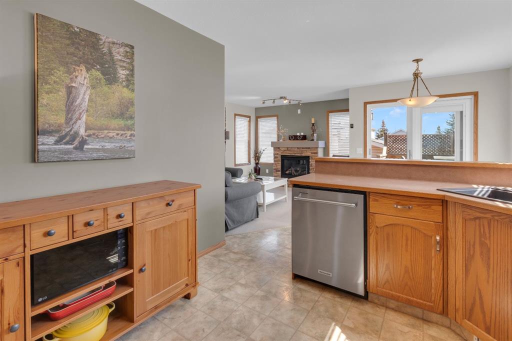 Picture for 105 Everstone Way SW