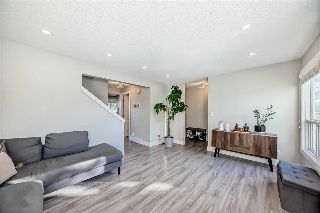 Picture for 3920 44 Avenue NE