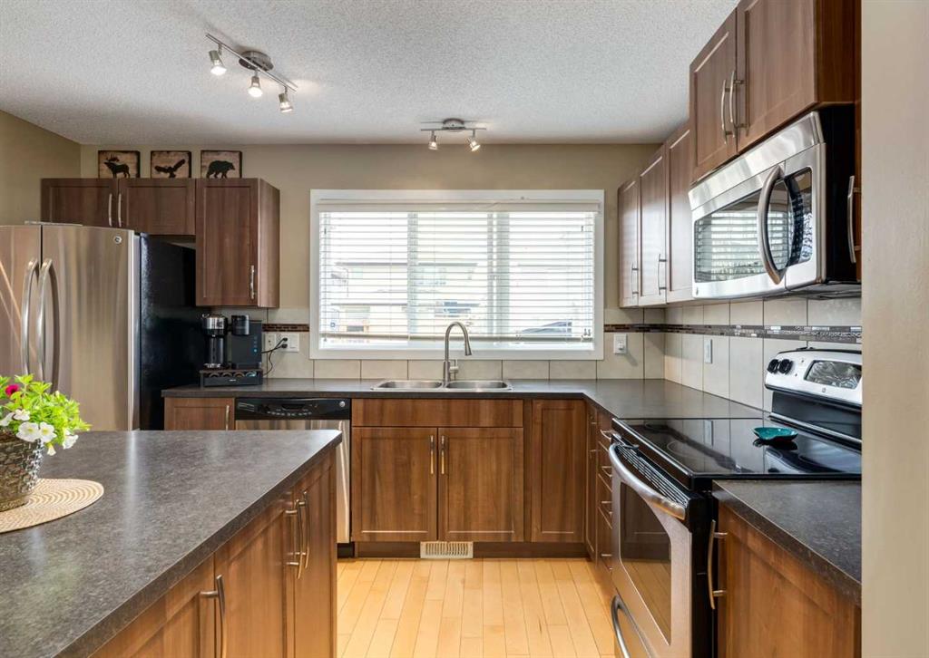 Picture for 165 Walden Manor SE