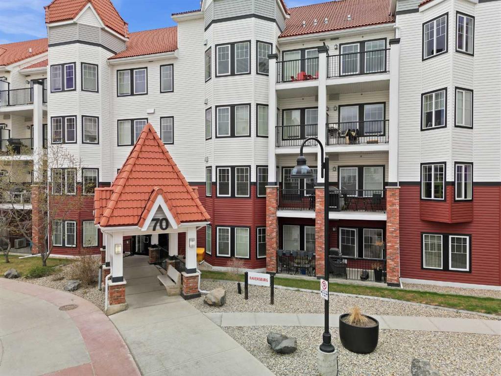 Picture for 306, 70 Royal Oak Plaza NW