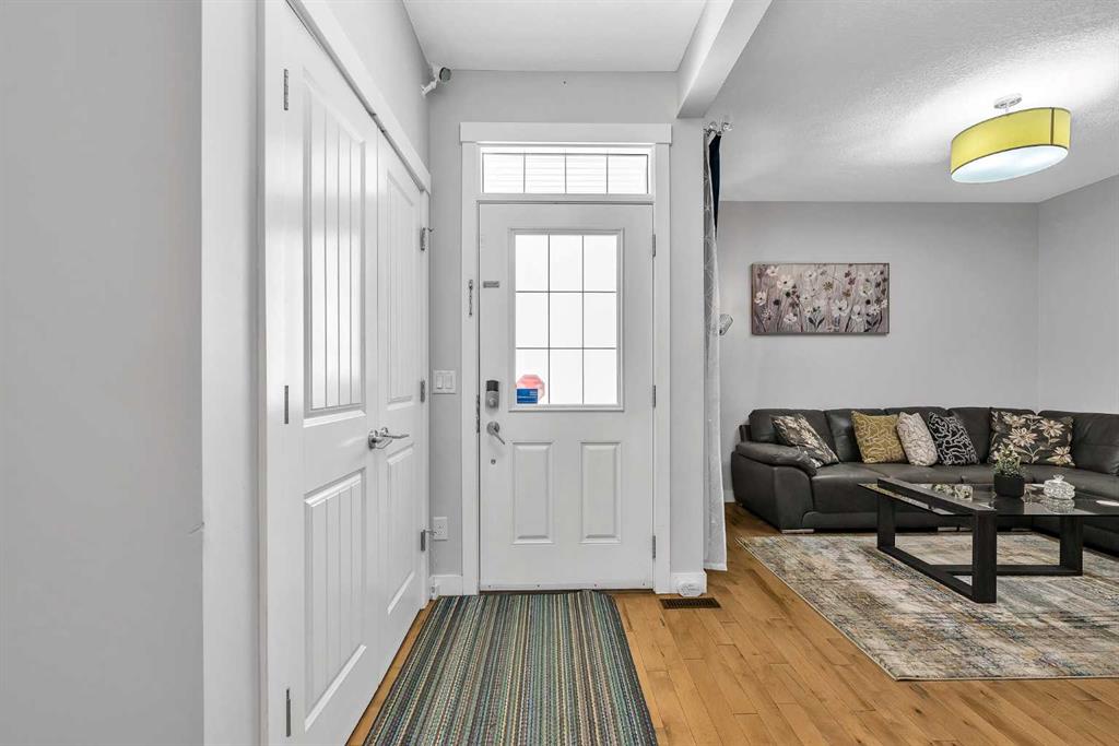 Picture for 172 Sherwood Square NW