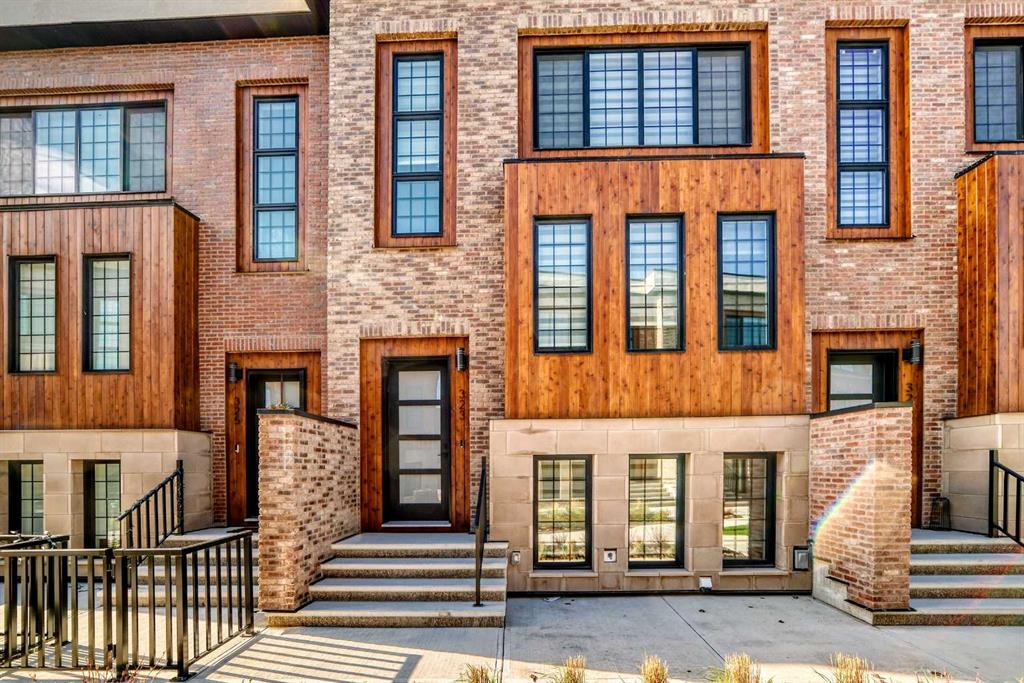 Picture for 323, 81 Greenbriar Place NW