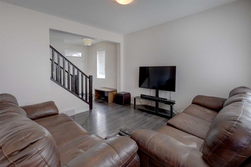 Picture for 16 Fireside Place 