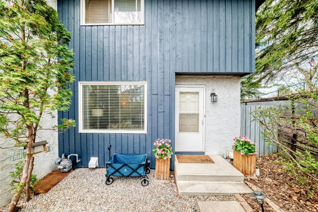 Picture for 11, 800 Bowcroft Place 
