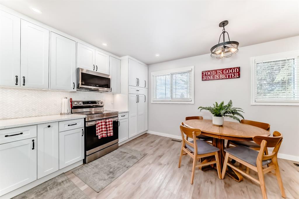 Picture for 11, 800 Bowcroft Place 