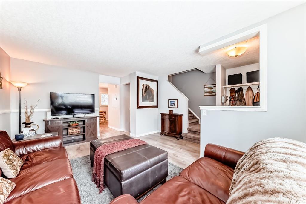 Picture for 11, 800 Bowcroft Place 