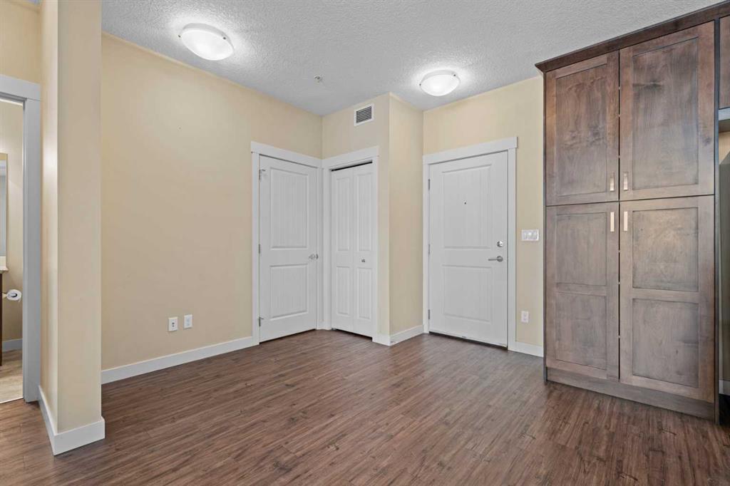 Picture for 5308, 522 Cranford Drive SE
