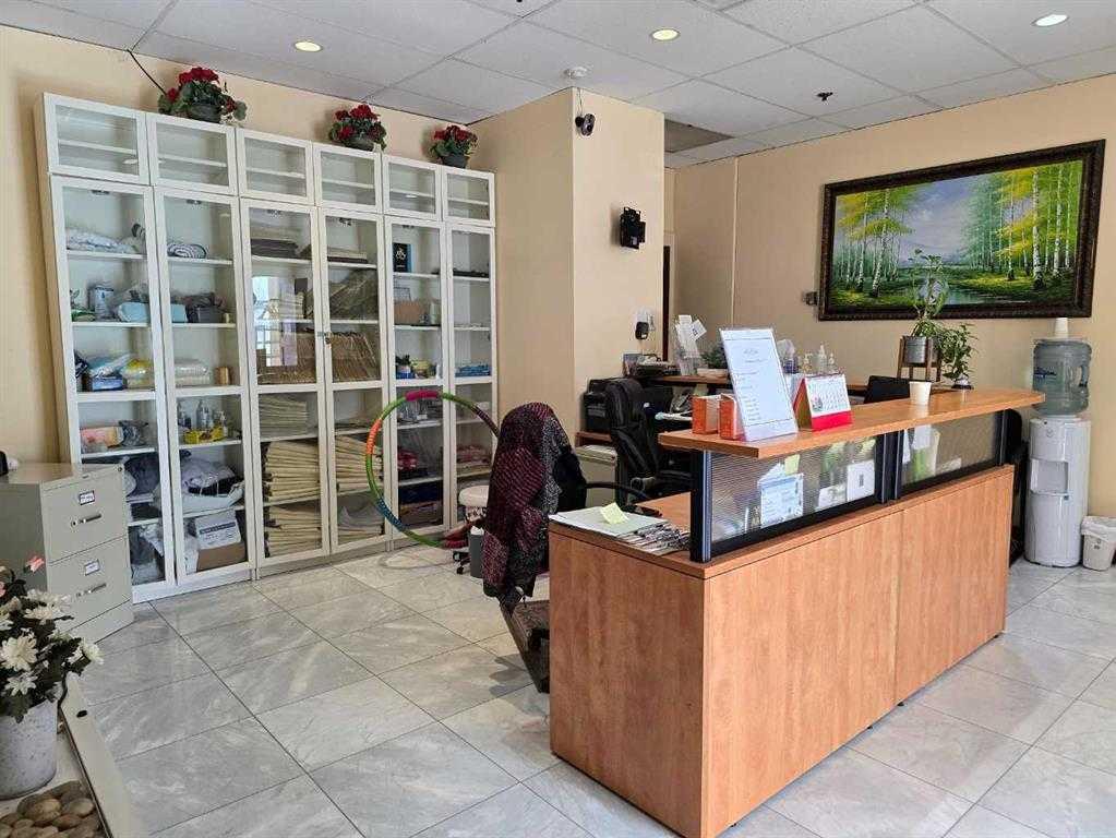 Picture for 116, 738 3 Avenue SW