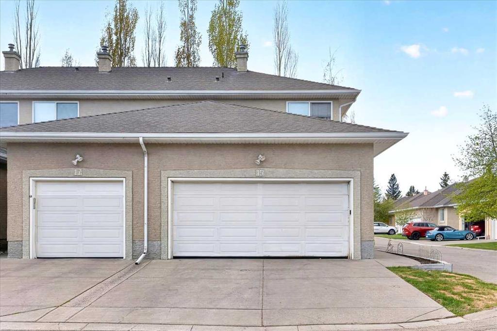 Picture for 15 Cedarview Mews 