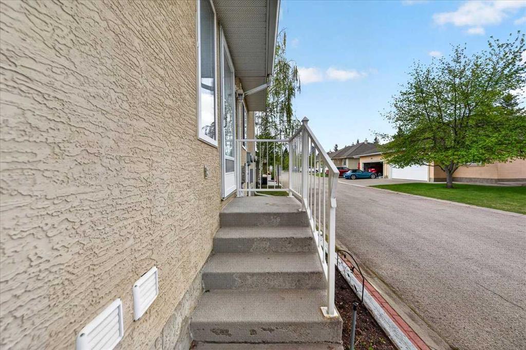 Picture for 15 Cedarview Mews 