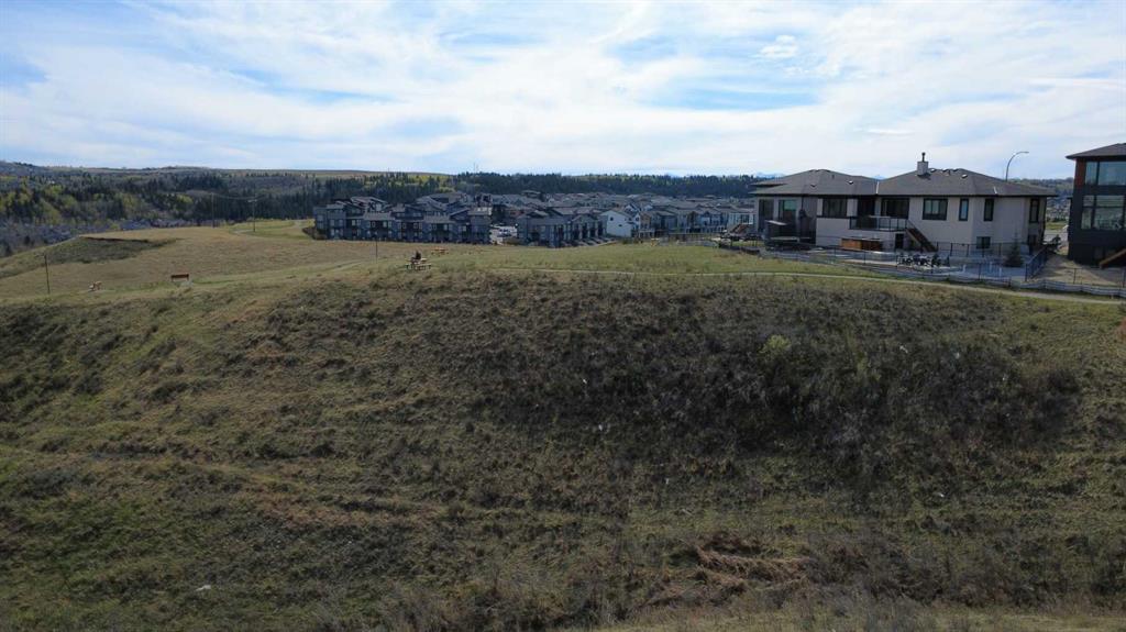 Picture for 52 Crimson Ridge Heights NW