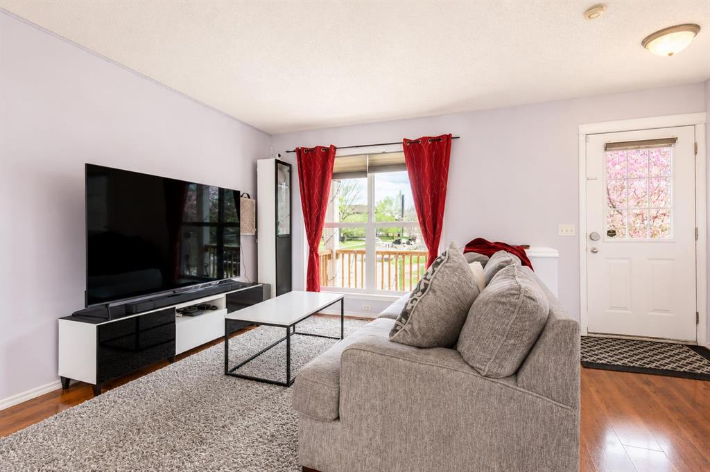 Picture for 168 Prestwick Heights SE