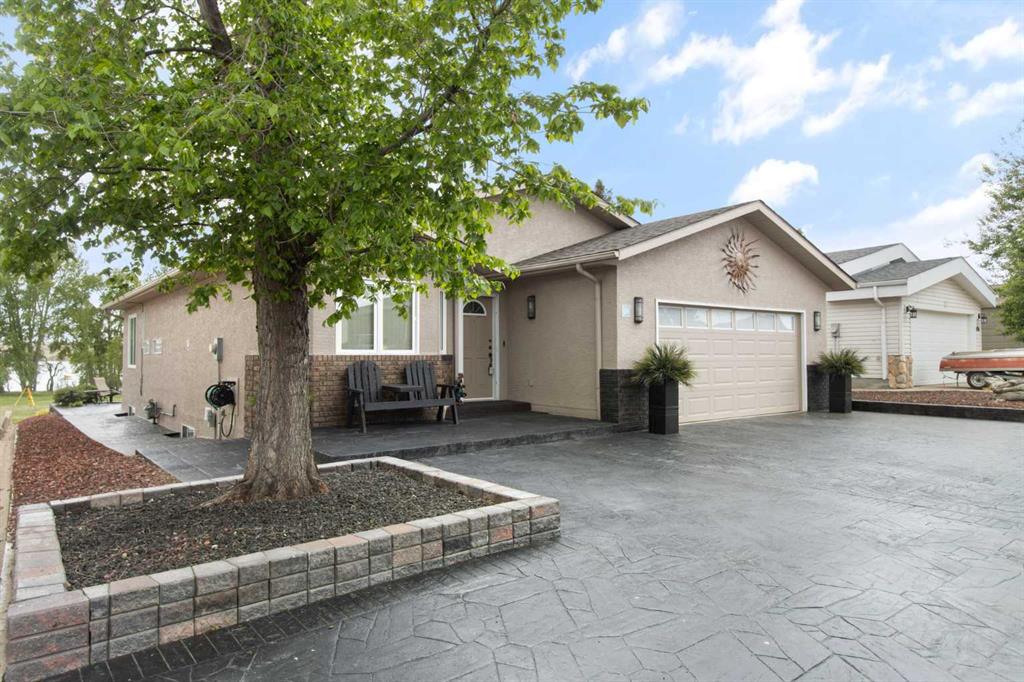 Picture for 654 Lakeside Drive 