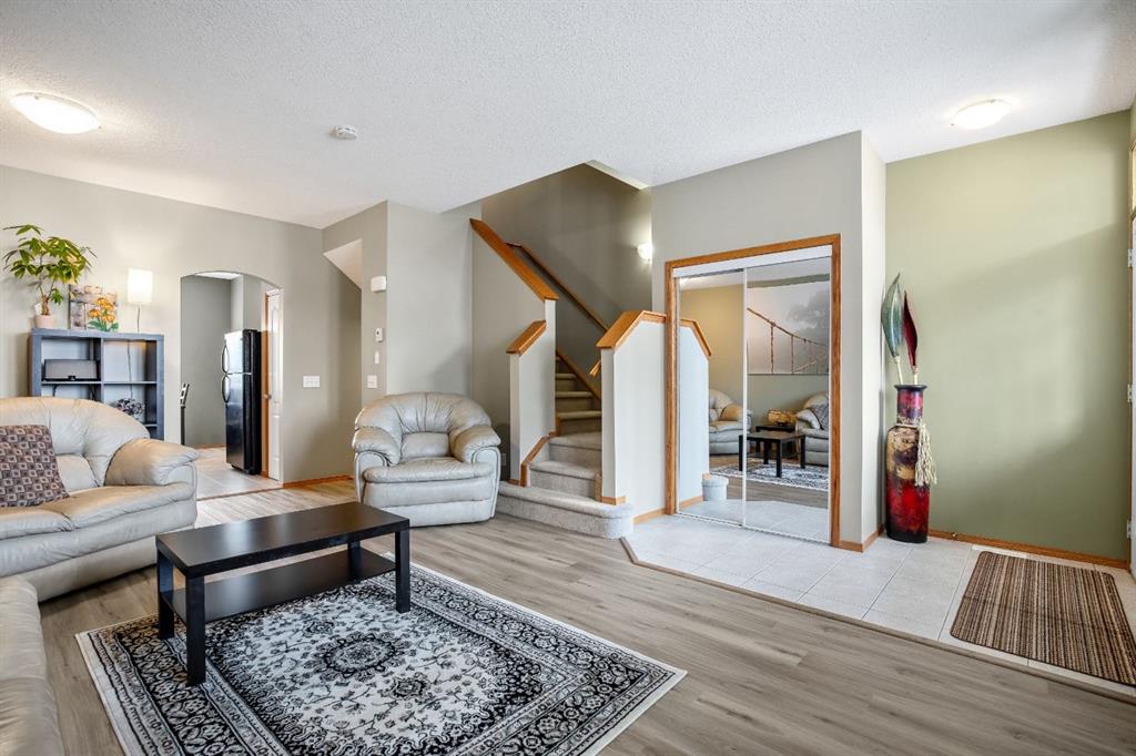 Picture for 209 Strathcona Circle 