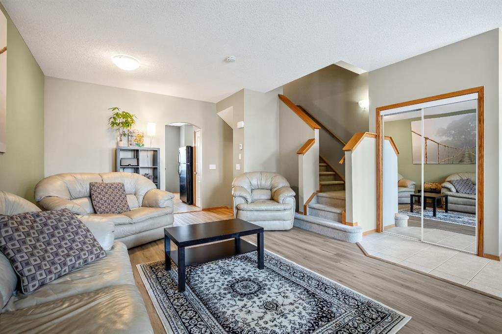 Picture for 209 Strathcona Circle 