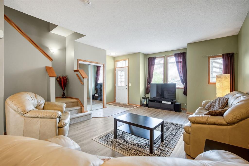 Picture for 209 Strathcona Circle 