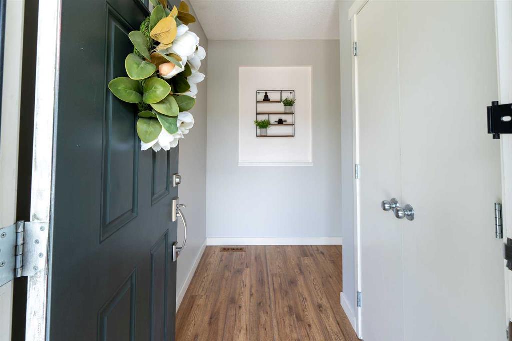 Picture for 24 Copperpond Road SE
