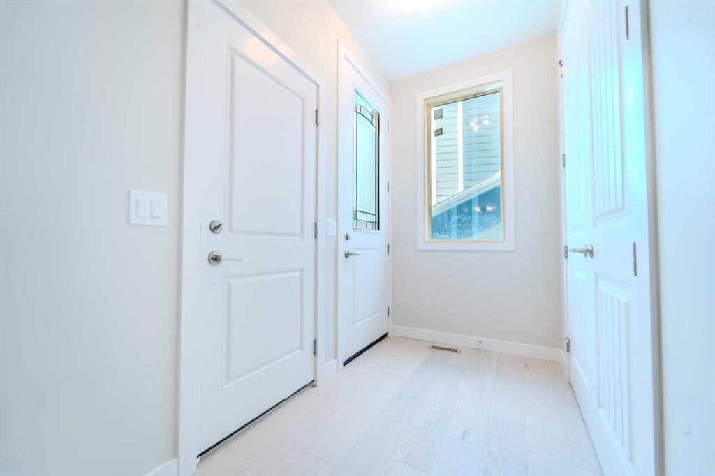 Picture for 124 Waterford Way 