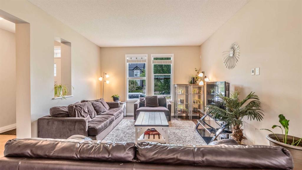 Picture for 334 Chaparral Valley Drive SE