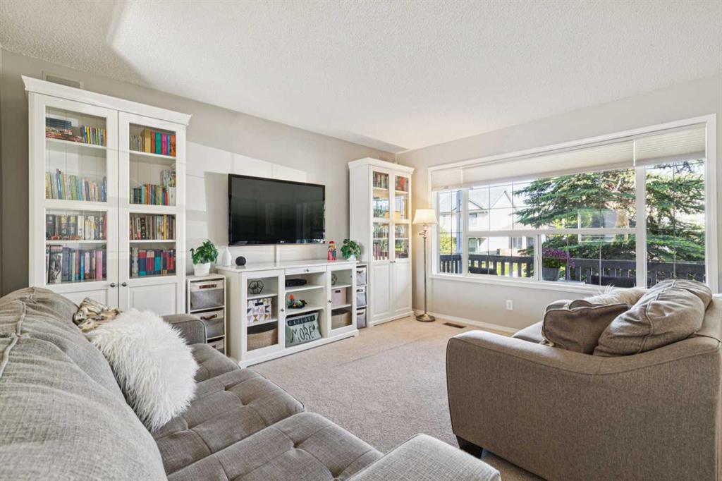 Picture for 114 Bridlewood Close 