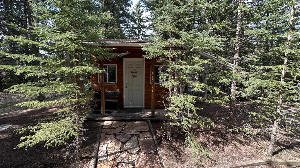      205 Horse Shoe Hollow , Sundre, 0226   ,T0M1X0 ;  Listing Number: MLS A2045079