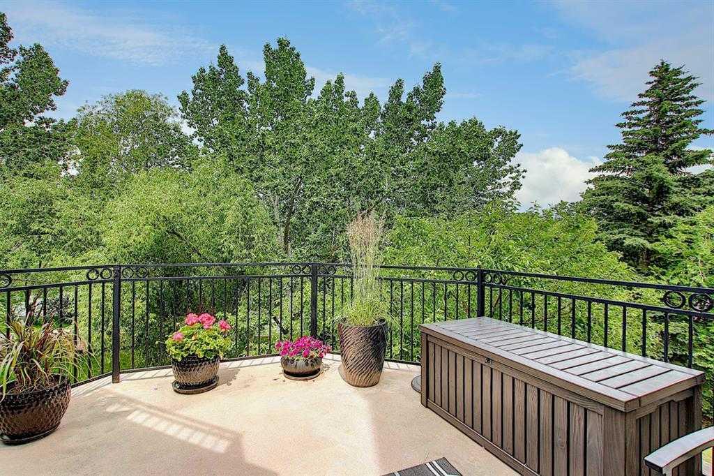 Picture for 5206, 400 Eau Claire Avenue SW