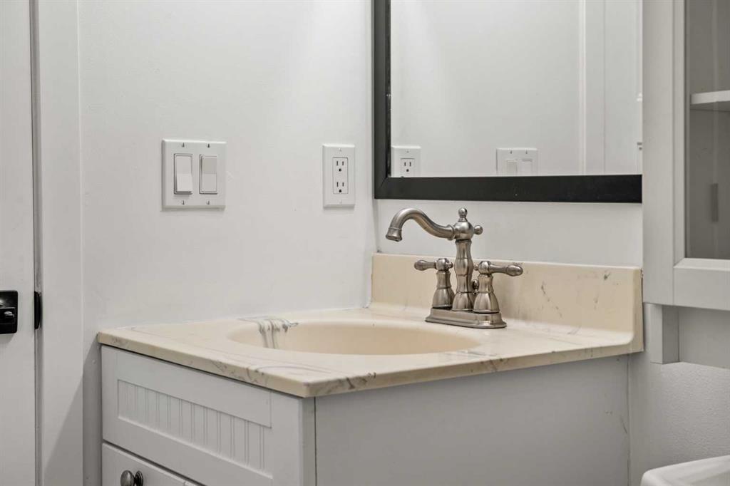 Picture for 62 Elsmore Place SE https://www.cirrealty.ca/reb/creb/79/A2267079_23.jpg