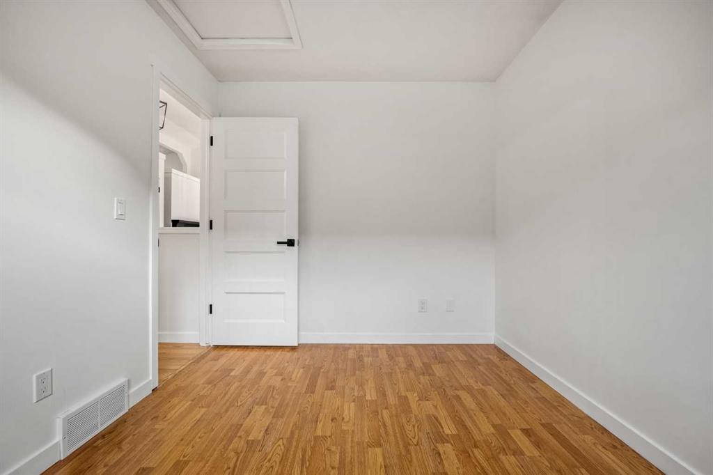 Picture for 62 Elsmore Place SE https://www.cirrealty.ca/reb/creb/79/A2267079_25.jpg