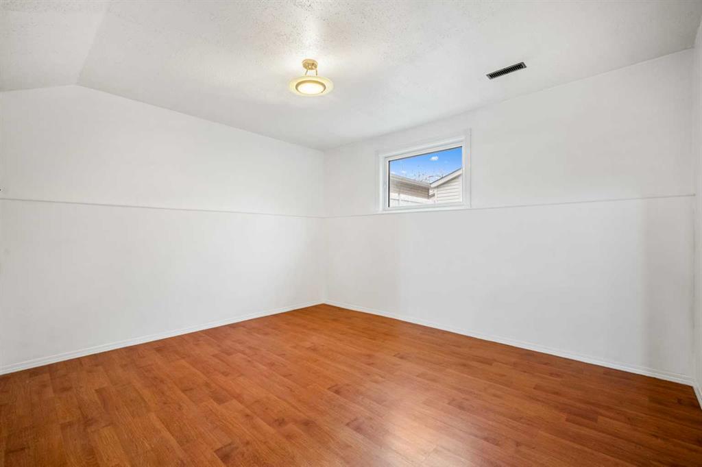 Picture for 62 Elsmore Place SE https://www.cirrealty.ca/reb/creb/79/A2267079_33.jpg