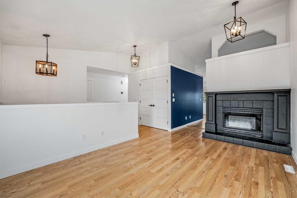 Picture for 62 Elsmore Place SE https://www.cirrealty.ca/reb/creb/79/A2267079_8.jpg