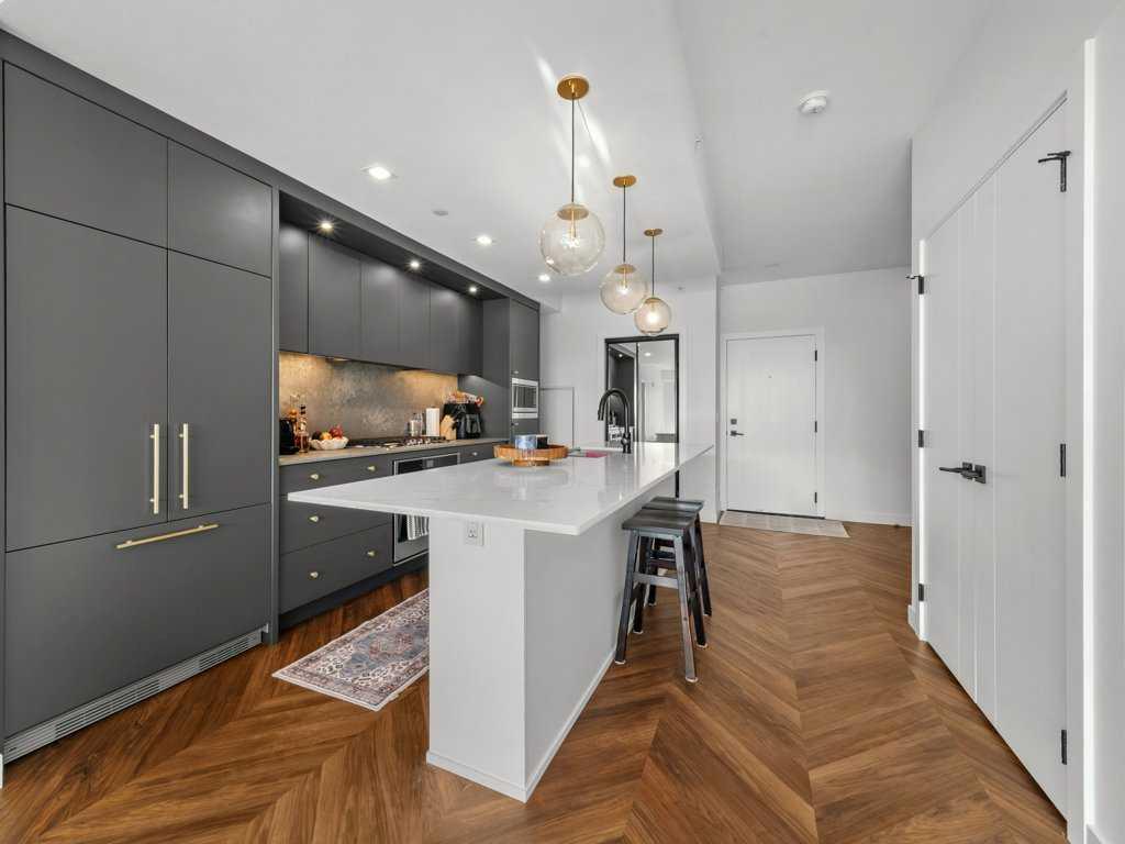 Picture for 206, 8505 Broadcast Avenue SW