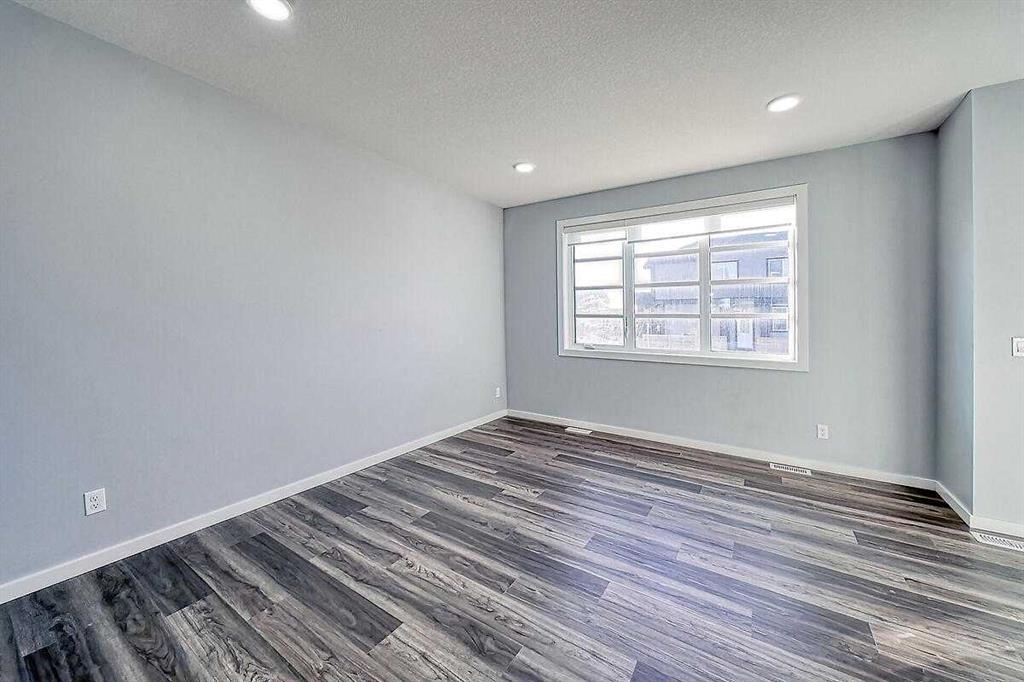 Picture for 310 Savanna Terrace NE