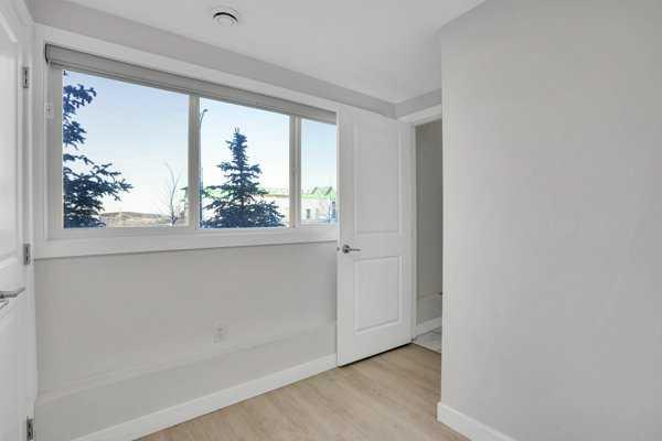 Picture for 304, 33 Merganser Drive W