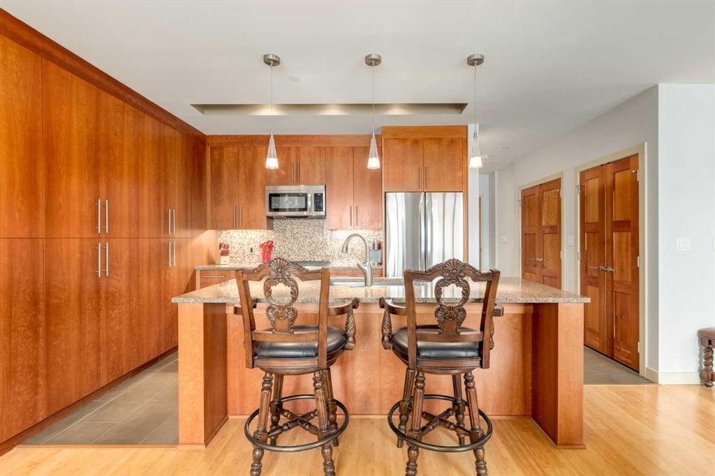 Picture for 803, 701 3 Avenue SW