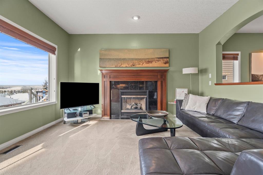 Picture for 153 Crestridge Way SW