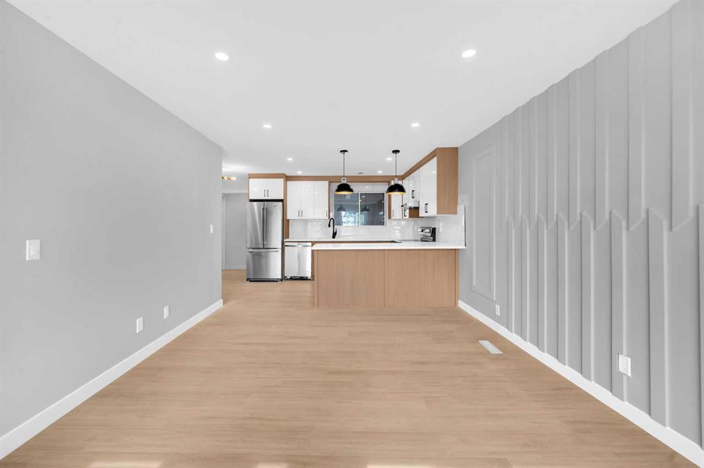 Picture for 219 Falwood Way NE