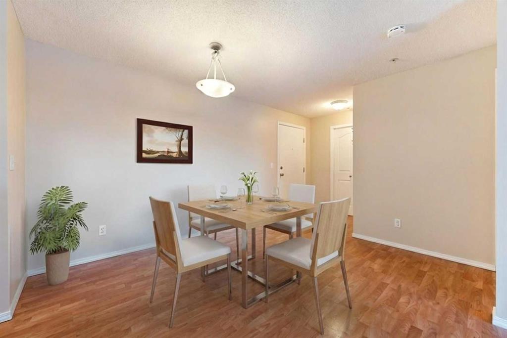 Picture for 1320, 10 Prestwick Bay SE