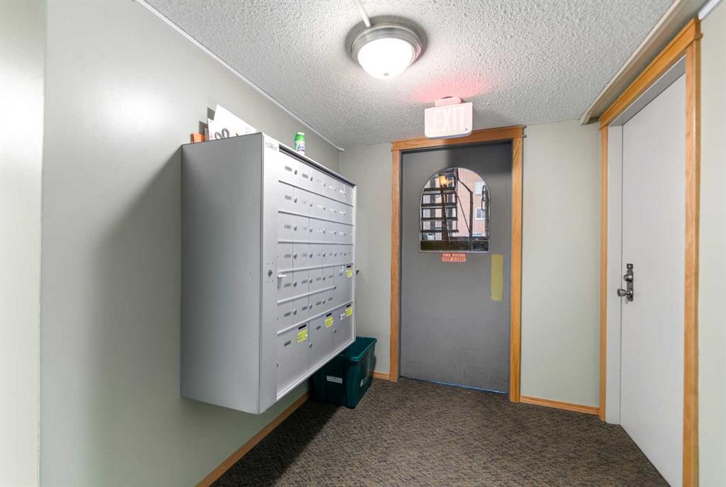 Picture for 212, 1411 7 Avenue NW