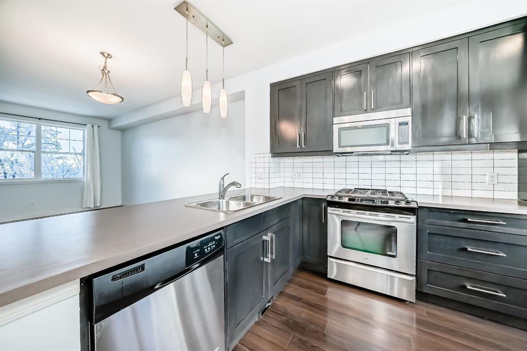 Picture for 35 Nolan Hill Boulevard 